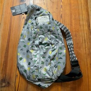 Kavu birdwatching sling bag NWT